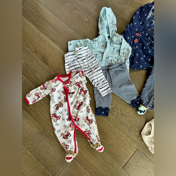12 pieces bundle lot, 3 months baby clothing bundle lot (12 pieces total) 👶 - Picture 7 of 9
